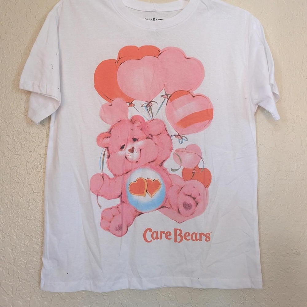 Care Bears Love A Lot Bear Graphic White T-Shirt Medium NEW Short Sleeve Tee